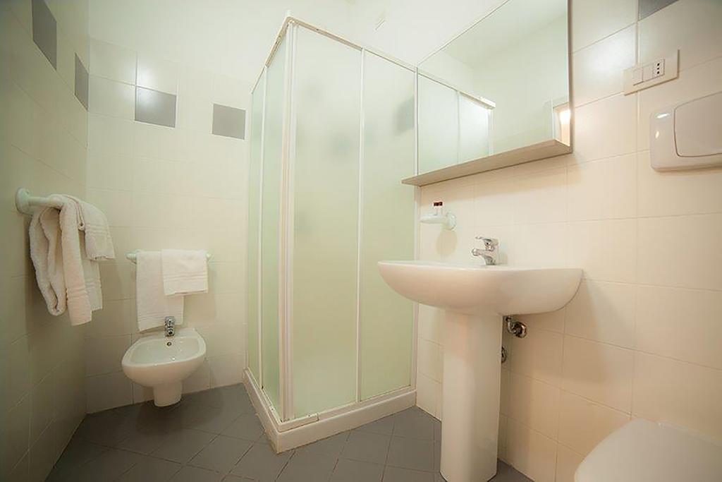 New Generation Chic Sempione Hostal