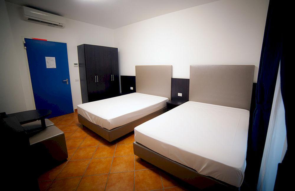 New Generation Chic Sempione Hostal