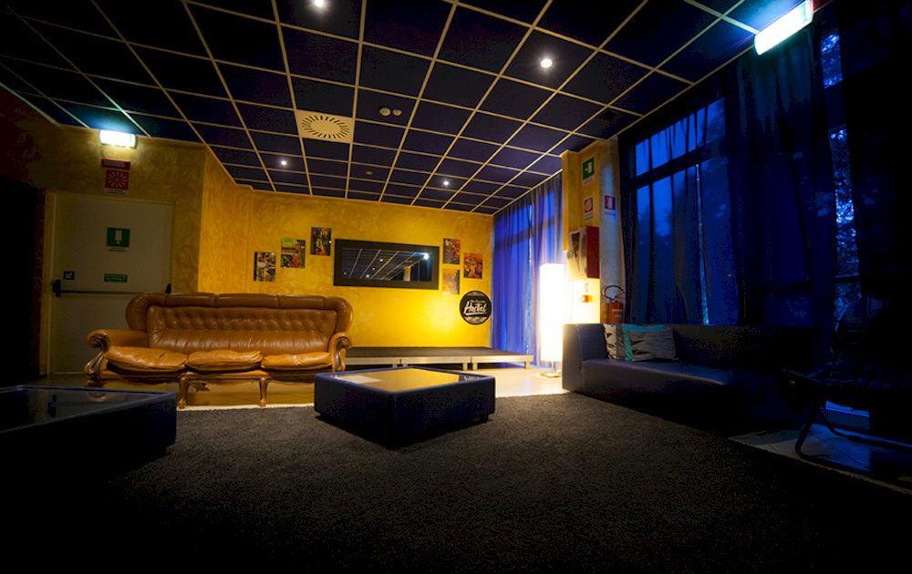 New Generation Chic Sempione Hostal